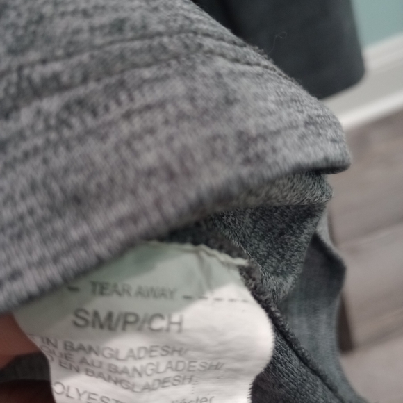 Grey under armour quarter zip - Picture 4 of 4